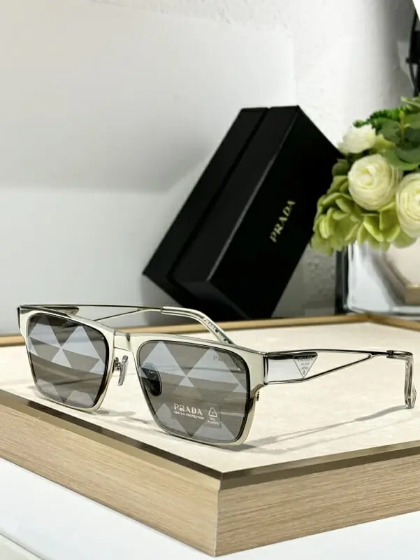 prada aaa qualite lunettes de soleil s_1234307